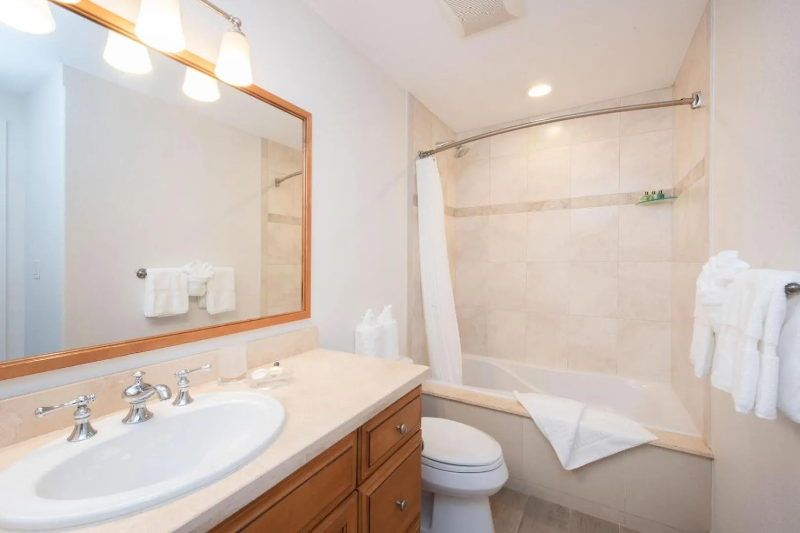 Apartment Beachcomber 04 George Town Cayman Islands